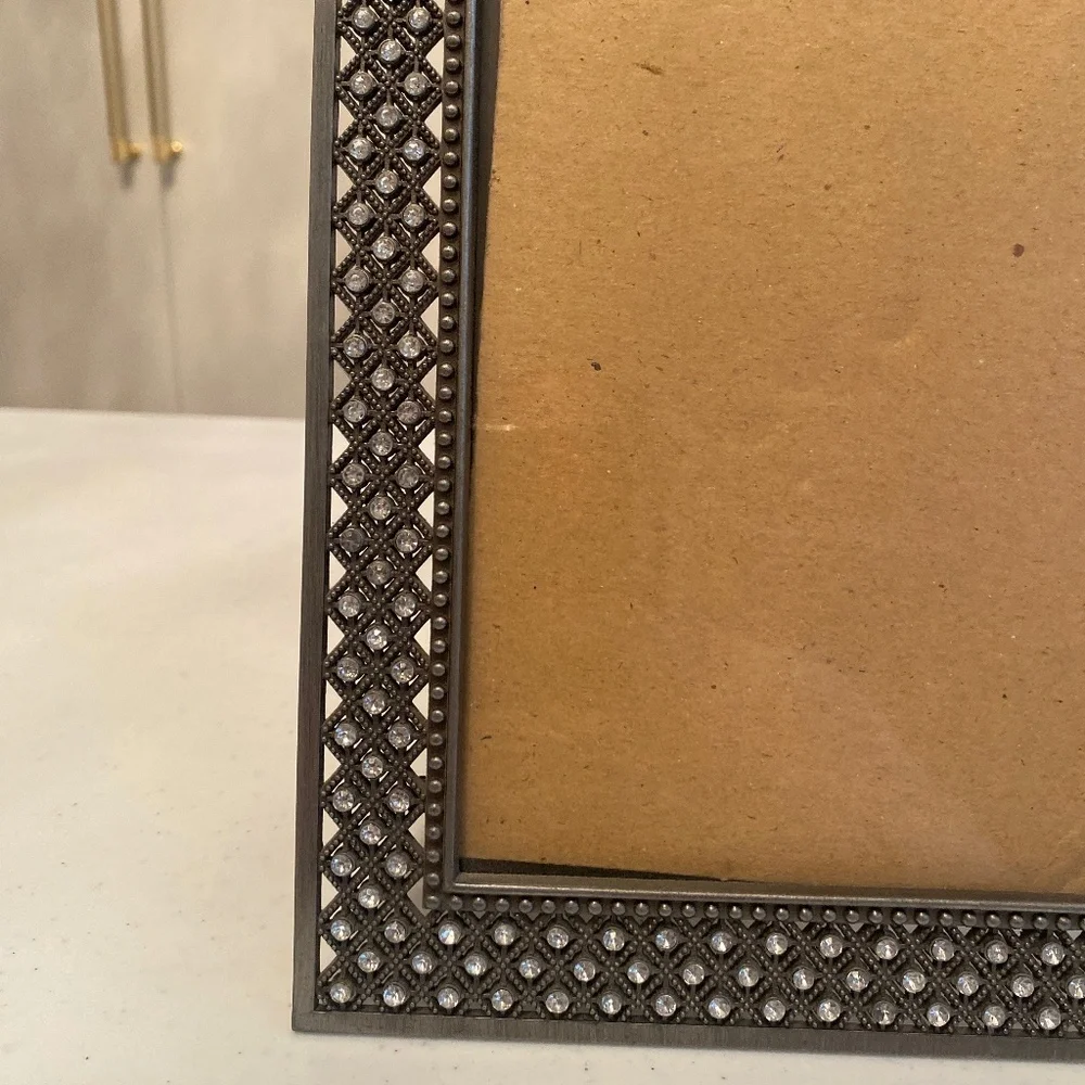 Michael’s - Gunmetal Picture Frame with Latticework & Crystal Details - Picture 3 of 9